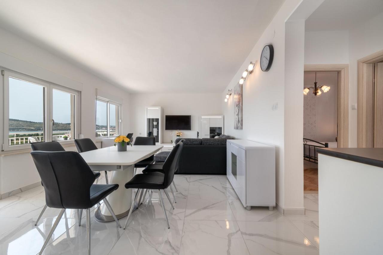 Apartment M&A Trogir Exteriör bild