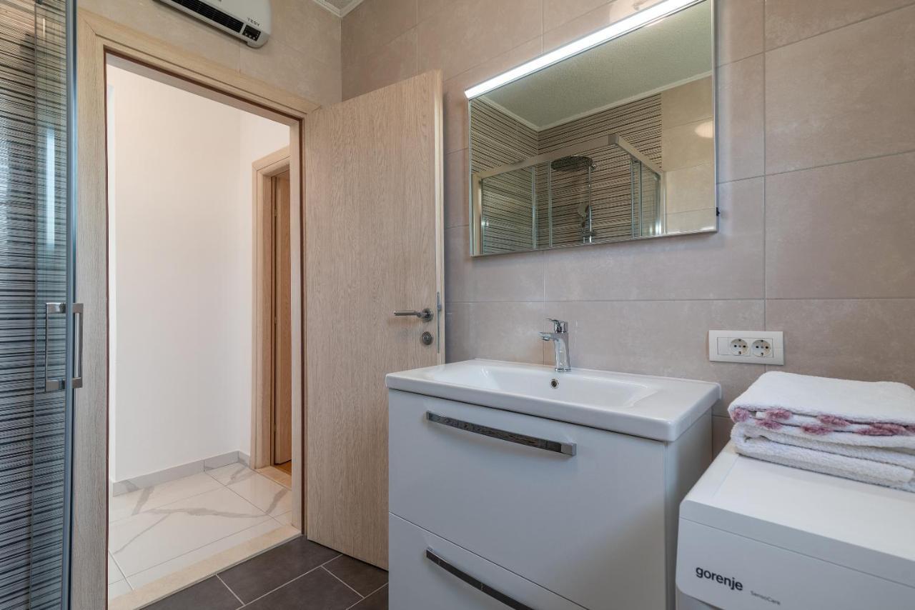 Apartment M&A Trogir Exteriör bild